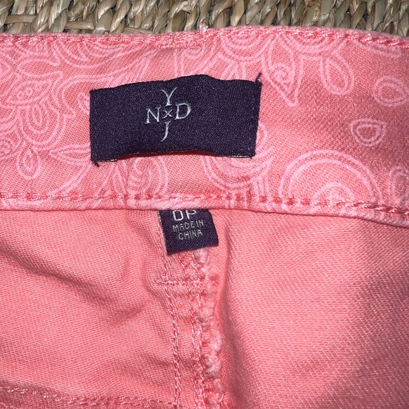 NYDJ Ankle Jeans. - Picture 3 of 5